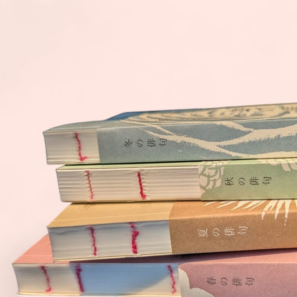 livre ouverture à plat cousu